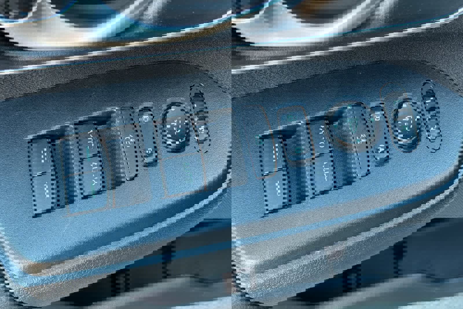 Used 2020 Honda CR-V EX image 15