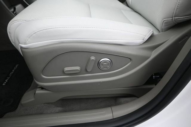 Used 2026 Hyundai Palisade Limited AWD/4WD image 10