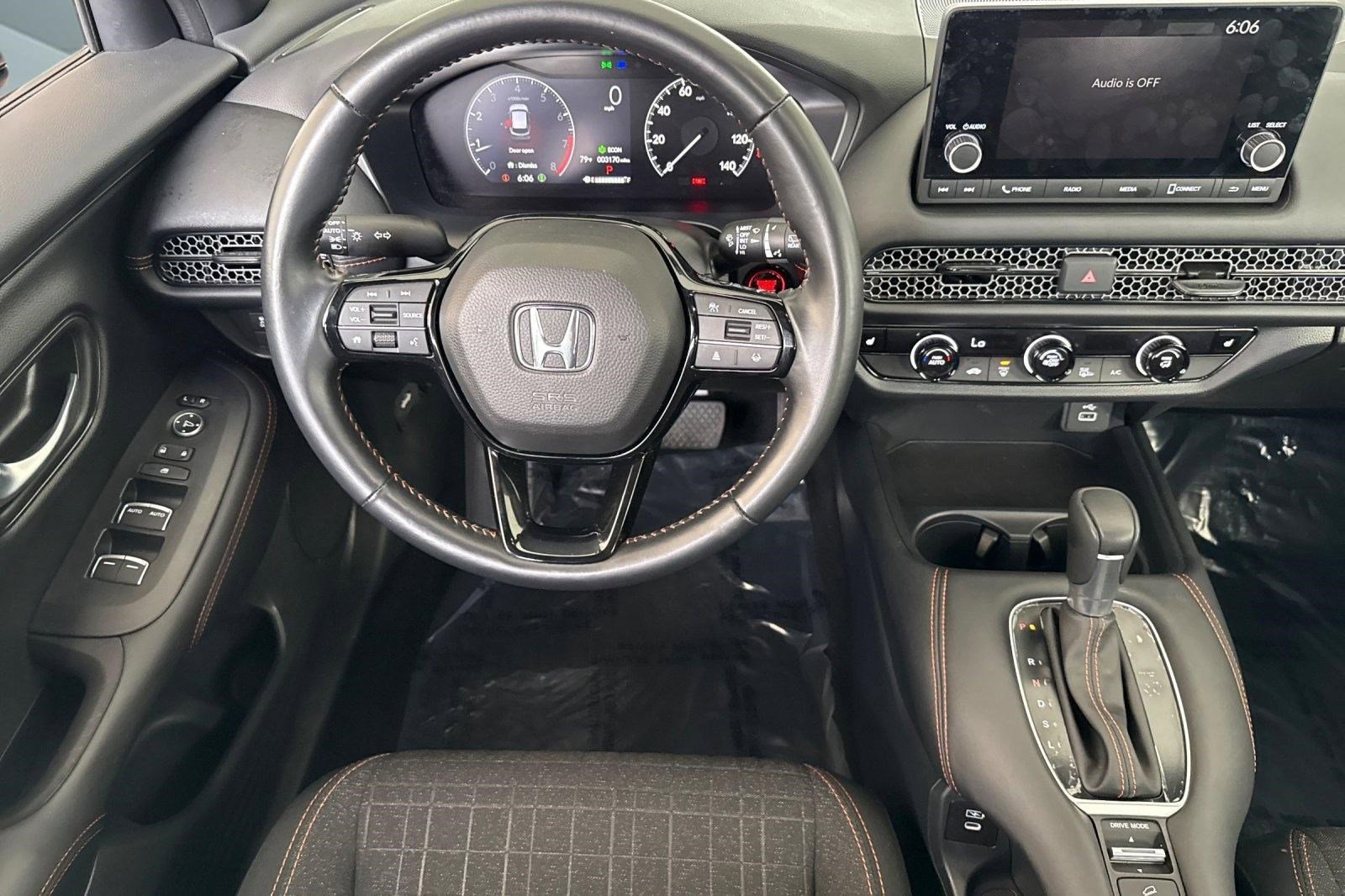 Certified 2025 Honda HR-V Sport image 27
