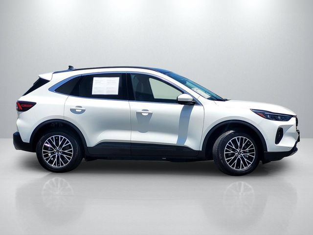 Used 2024 Ford Escape SE w/ PHEV Premium Package FWD image 3