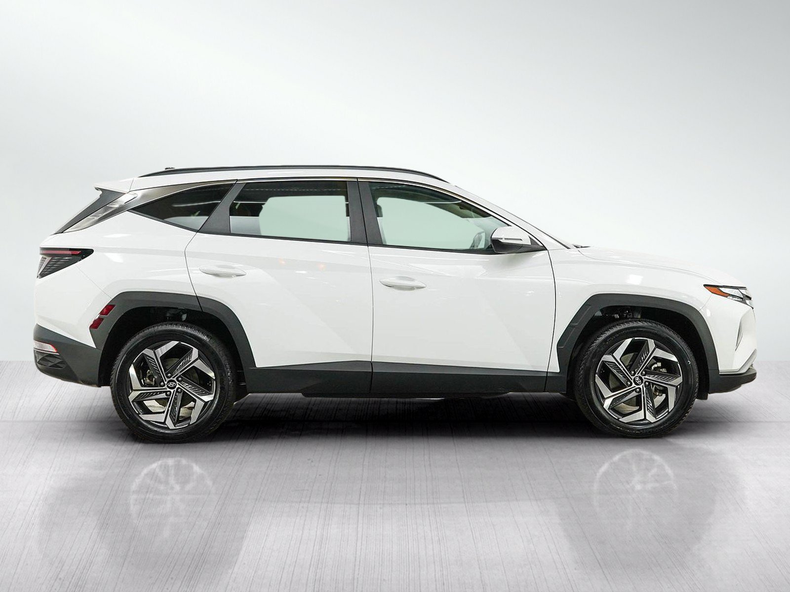 Used 2024 Hyundai Tucson SEL w/ Convenience Package AWD/4WD image 6