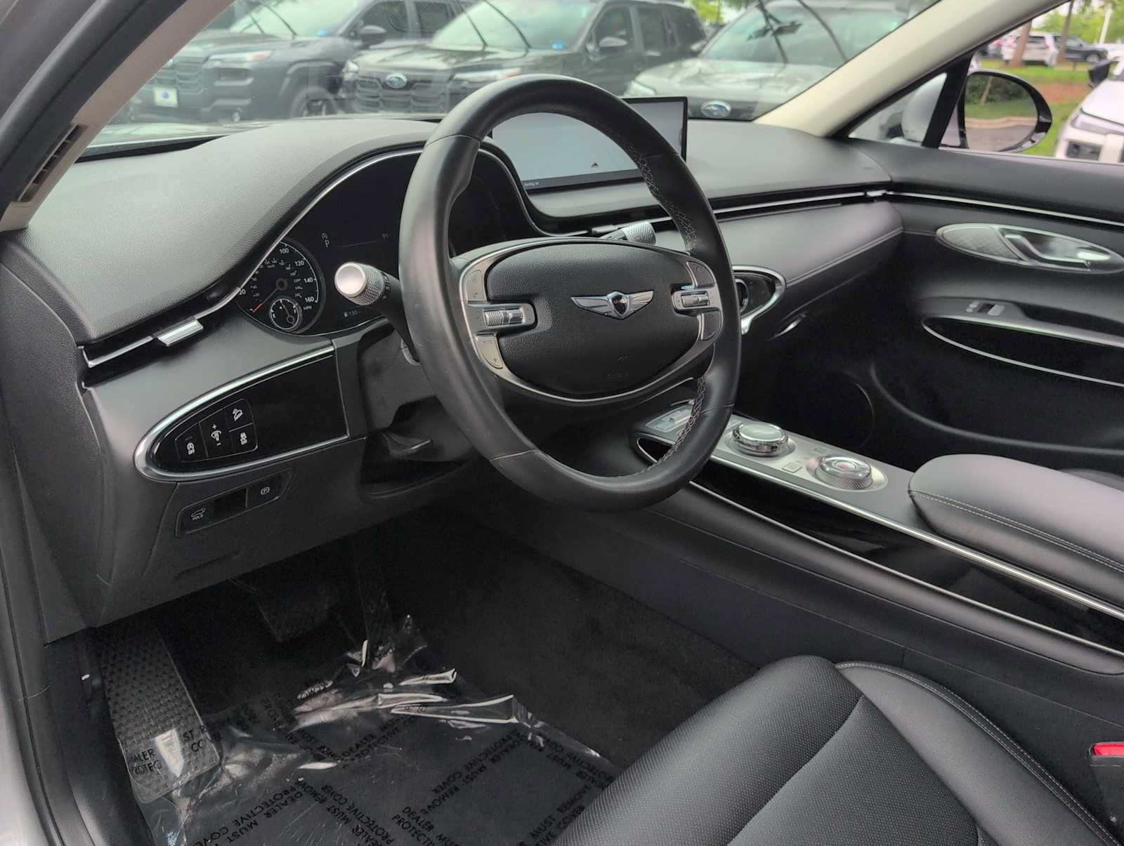 Used 2025 Genesis GV70 2.5T AWD/4WD image 10