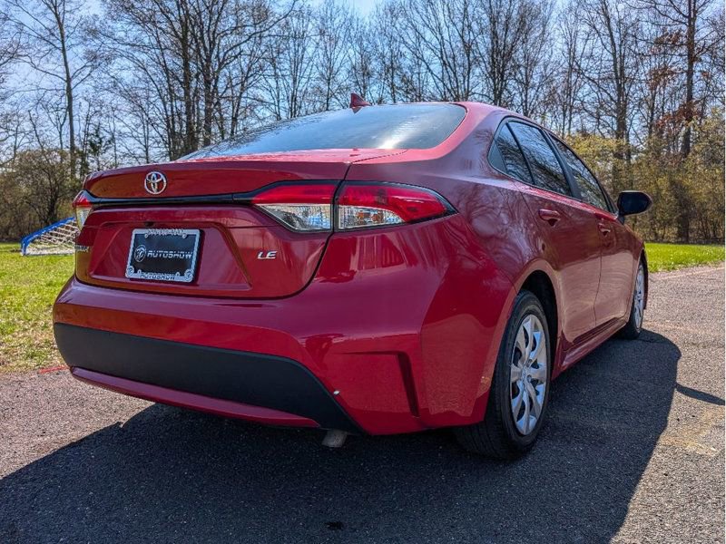 Used 2021 Toyota Corolla LE FWD image 5