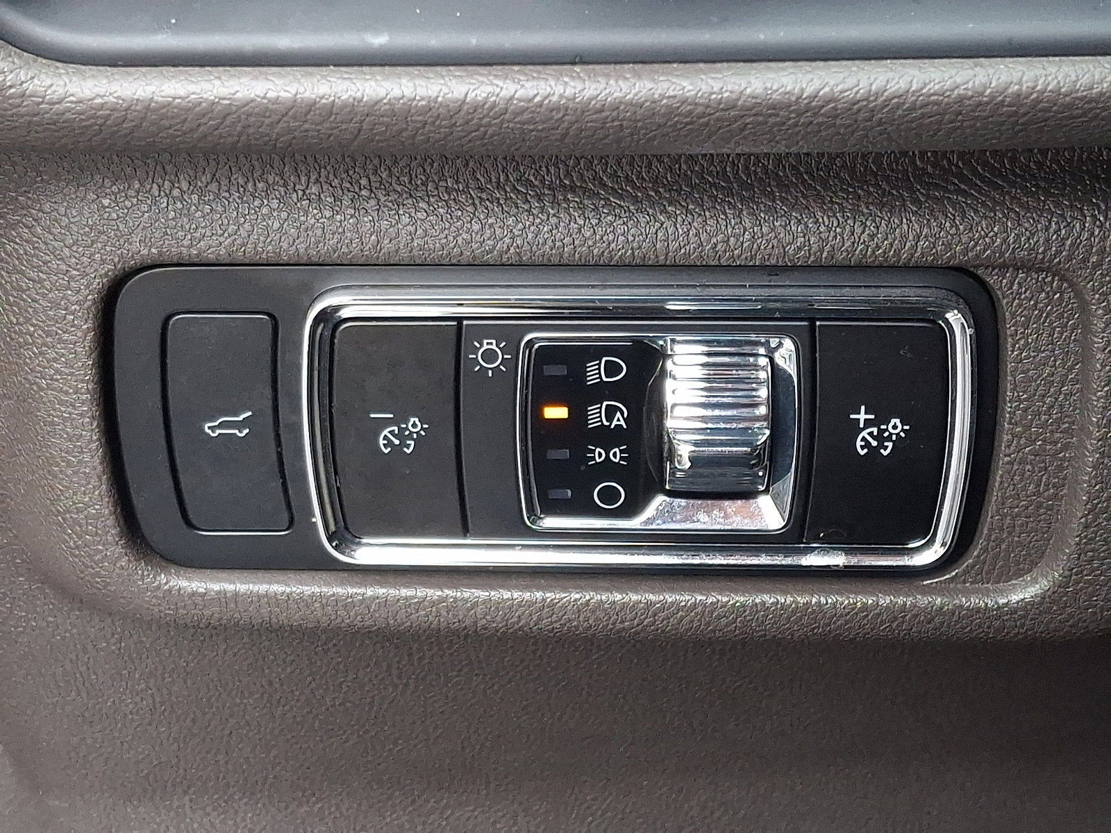 Used 2024 Lincoln Corsair AWD w/ Equipment Group 101A image 23