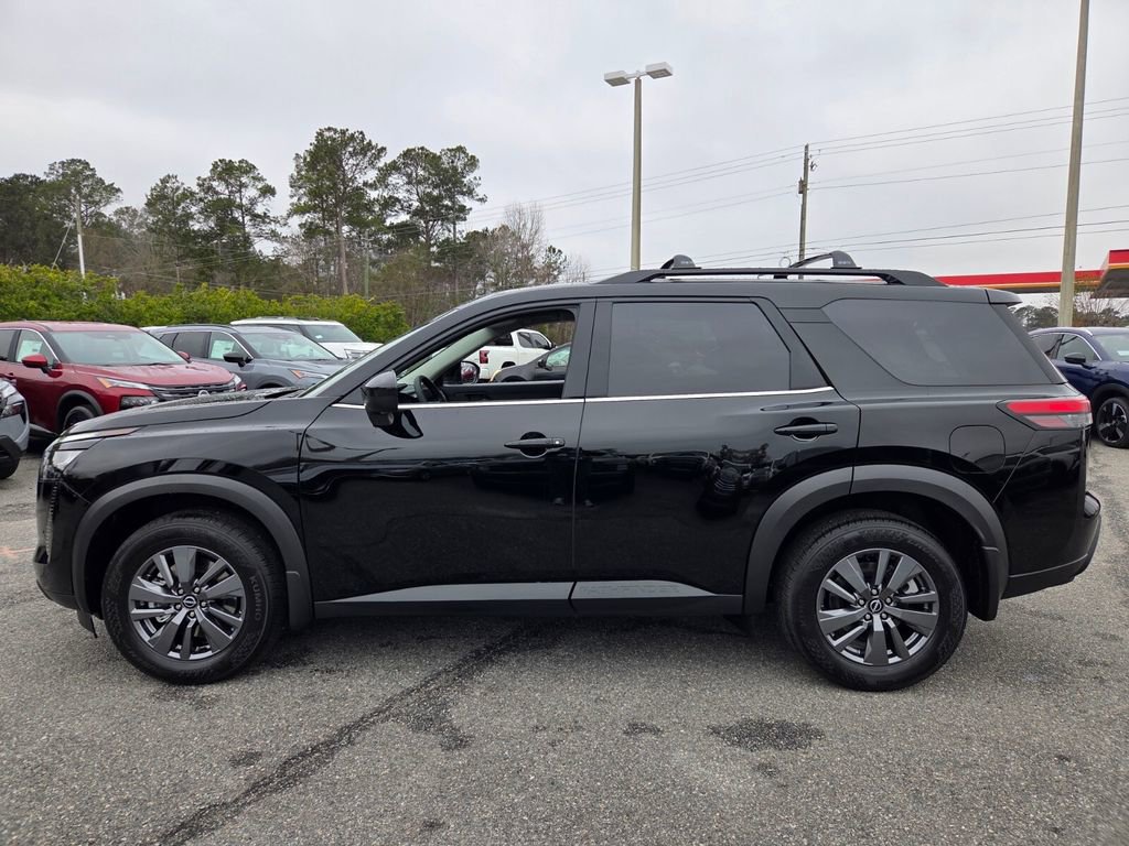 New 2026 Nissan Pathfinder SV image 2