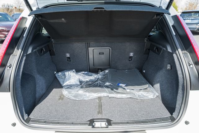 New 2026 Volvo XC40 B5 Plus w/ Climate Package image 10