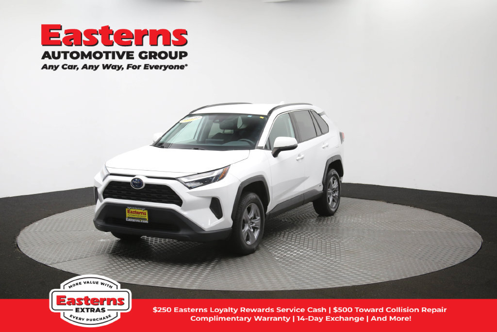 Used 2022 Toyota RAV4 XLE AWD/4WD image 55