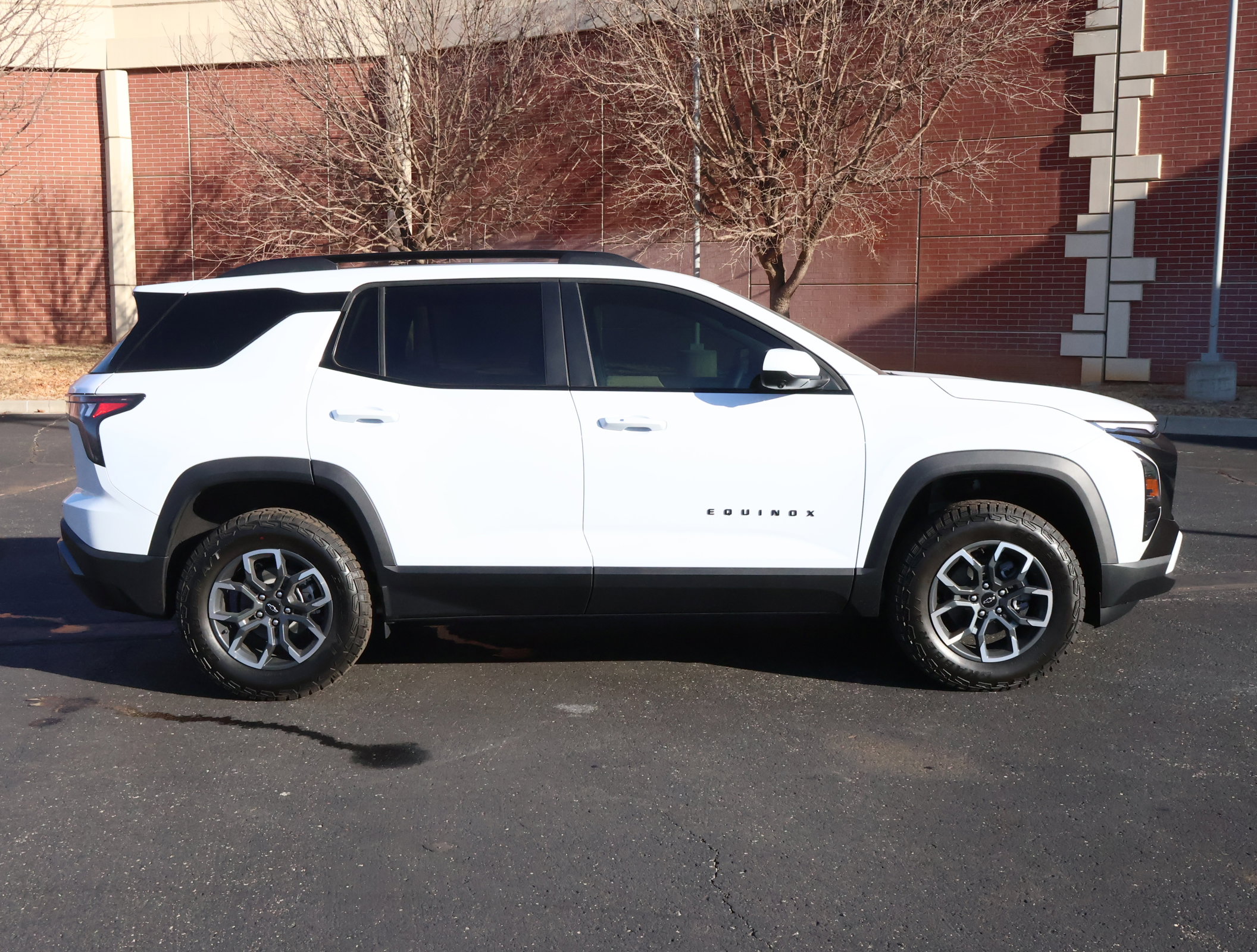 New 2026 Chevrolet Equinox ACTIV w/ Convenience Package III image 32