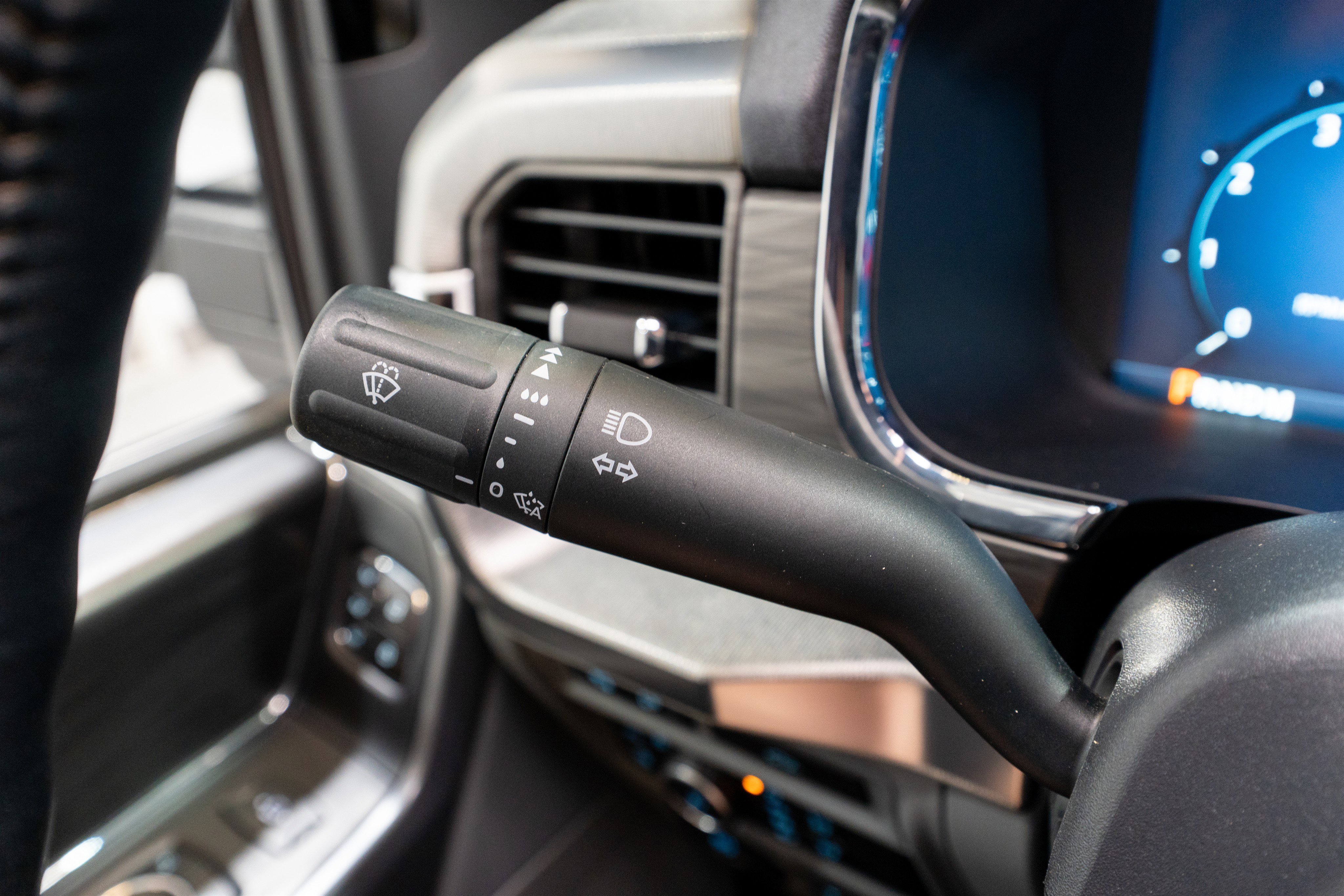 Used 2024 Ford F150 Lariat w/ Bed Utility Package AWD/4WD image 37