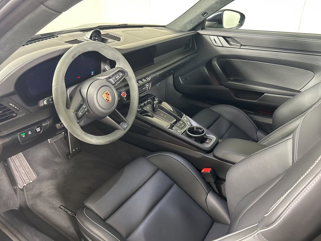 Certified 2025 Porsche 911 Carrera 4 GTS image 4