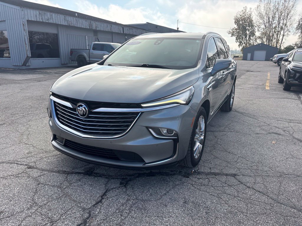 Used 2023 Buick Enclave Premium AWD/4WD image 3