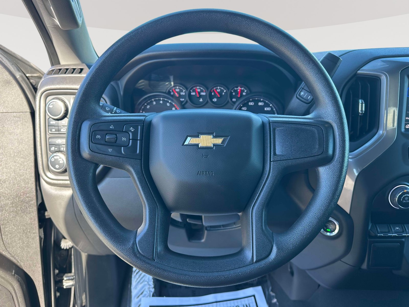 Used 2023 Chevrolet Silverado 1500 Custom AWD/4WD image 12