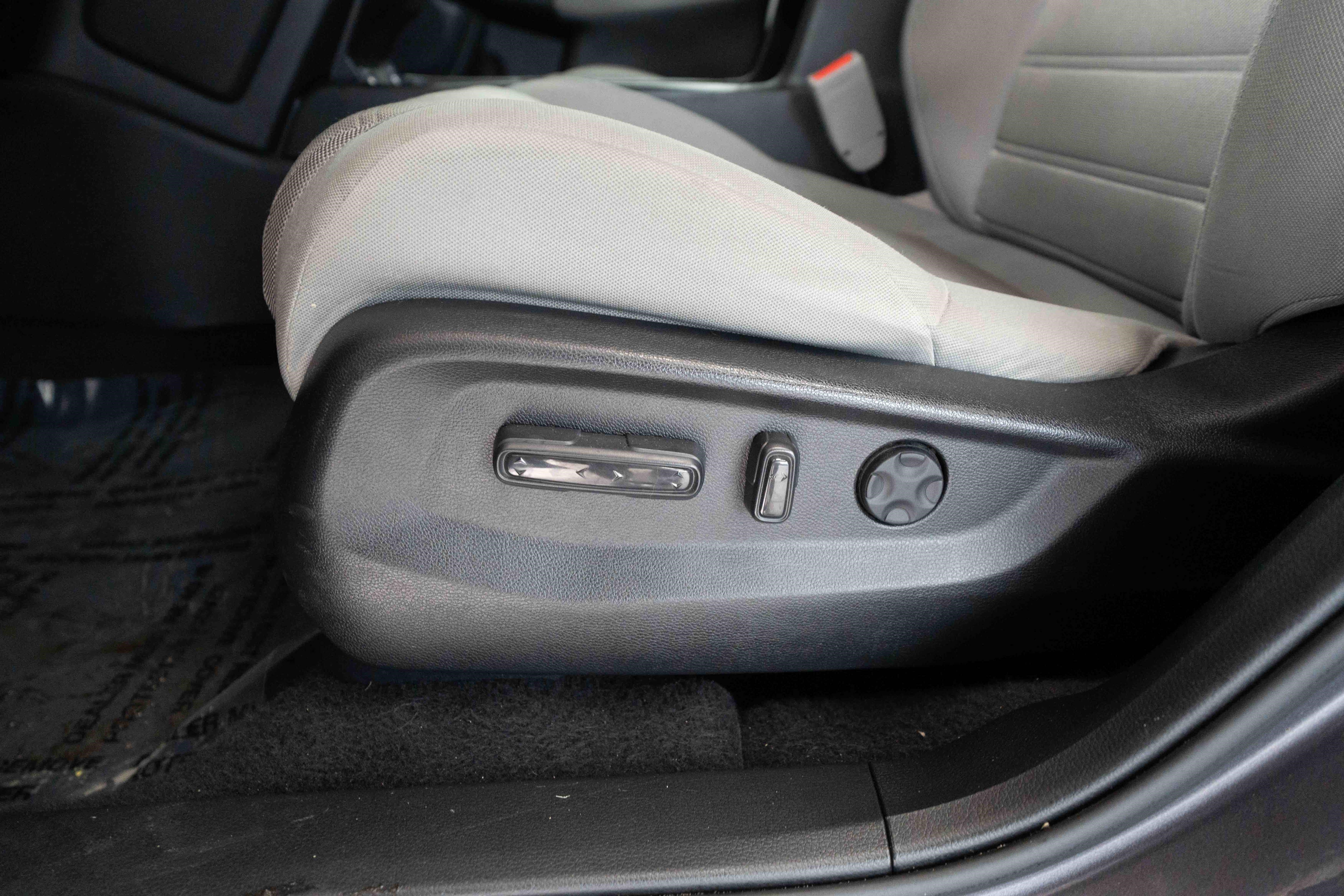 Used 2021 Honda CR-V EX image 12