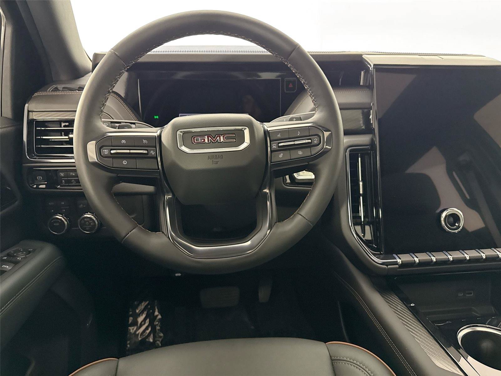 Used 2026 GMC Yukon AT4 AWD/4WD image 47