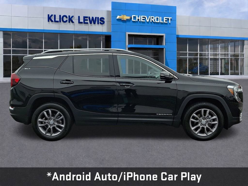 Used 2024 GMC Terrain SLT image 9