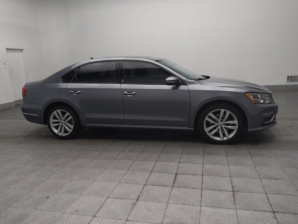 Used 2019 Volkswagen Passat Wolfsburg Edition FWD image 11