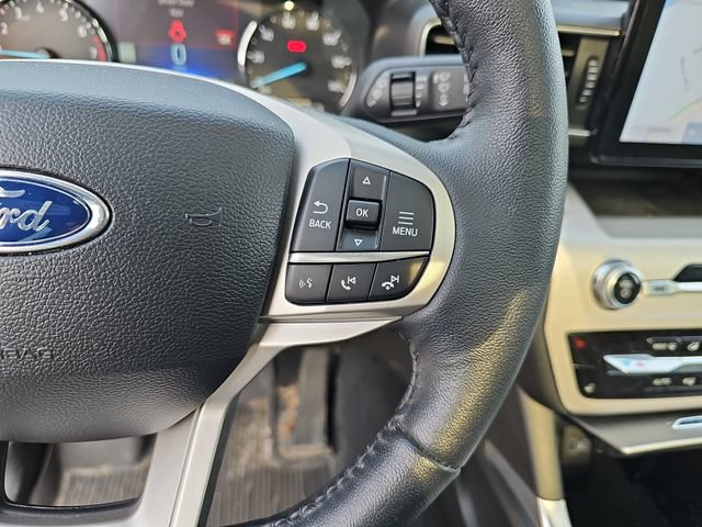 Used 2023 Ford Explorer XLT w/ Equipment Group 202A AWD/4WD image 14