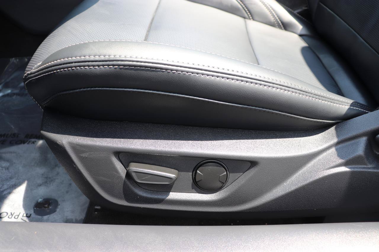 Used 2026 Ford Mustang Premium RWD image 41