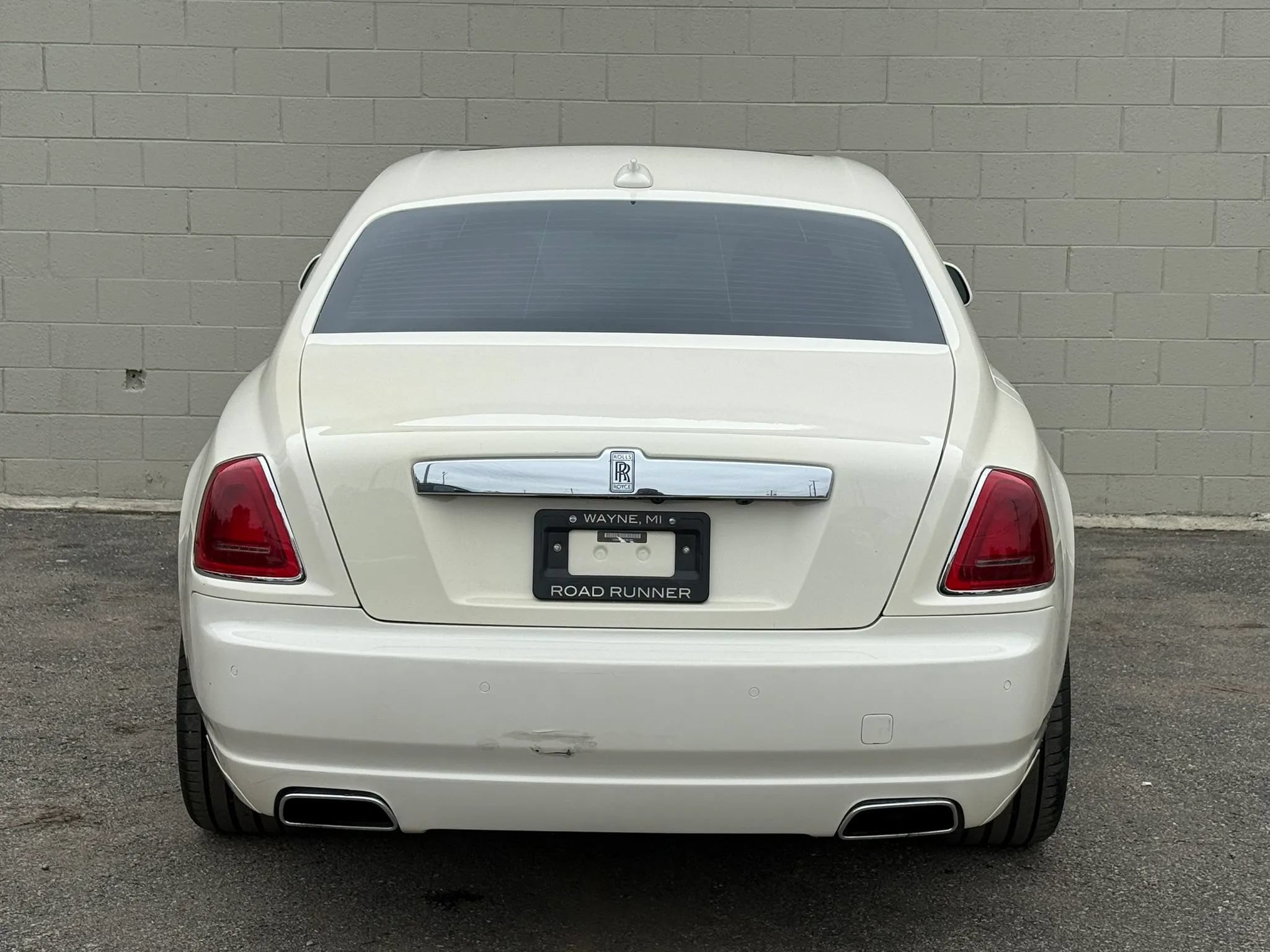 Used 2013 Rolls-Royce Ghost RWD image 11