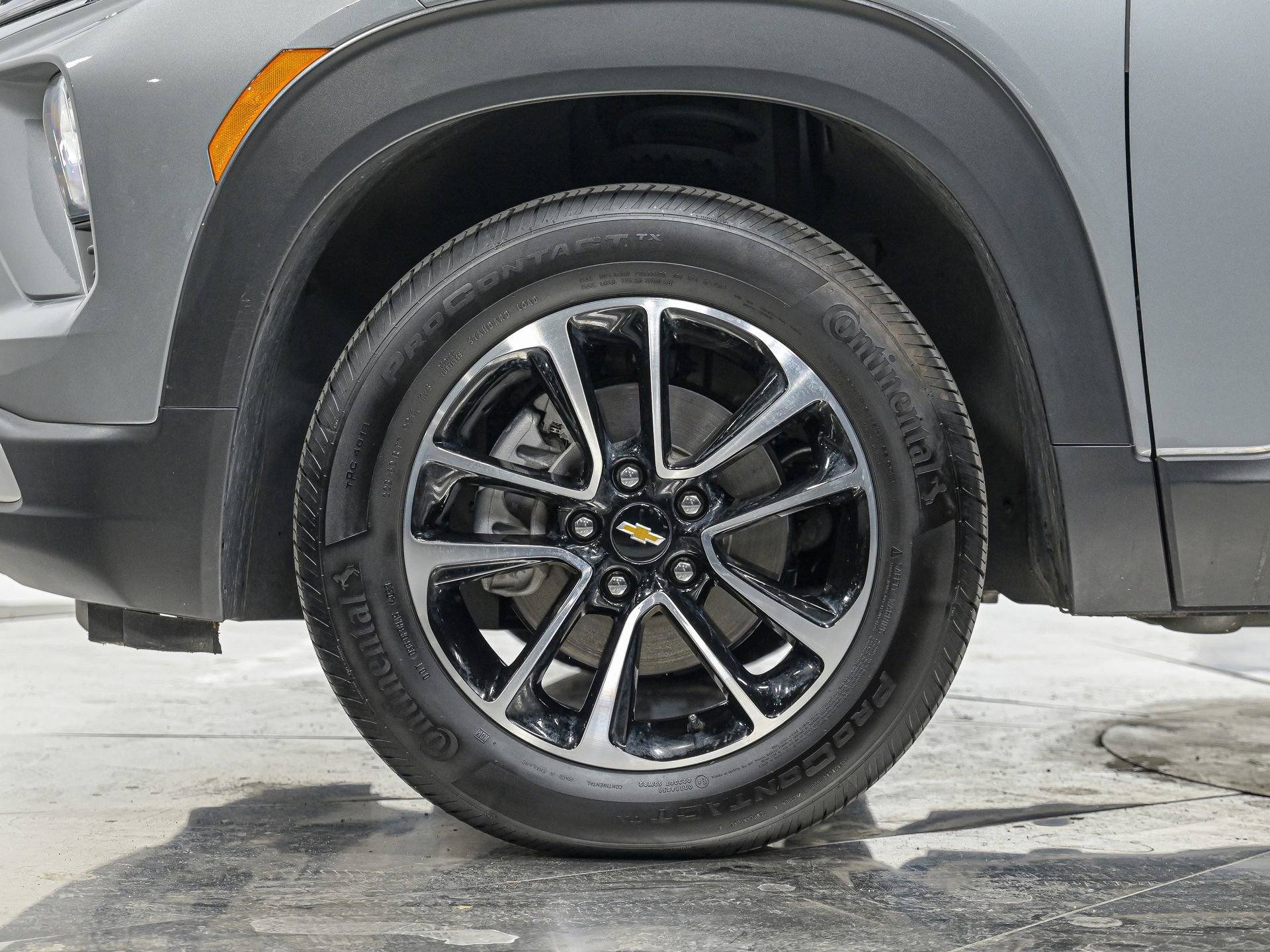 Used 2024 Chevrolet TrailBlazer LT w/ LT Cold Weather Package image 3