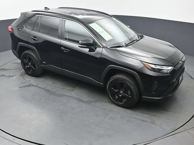 Certified 2025 Toyota RAV4 XLE AWD/4WD image 40