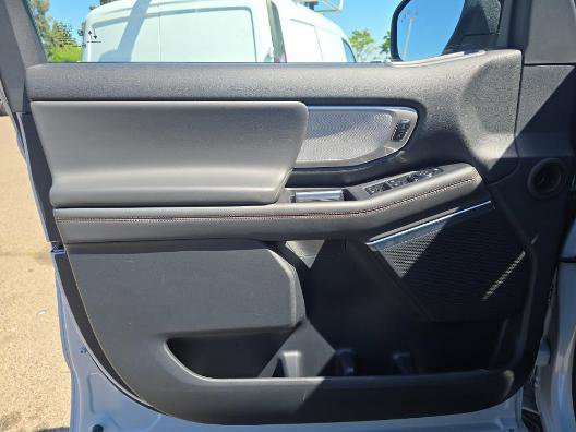 Used 2025 Ford Expedition Max Active image 9