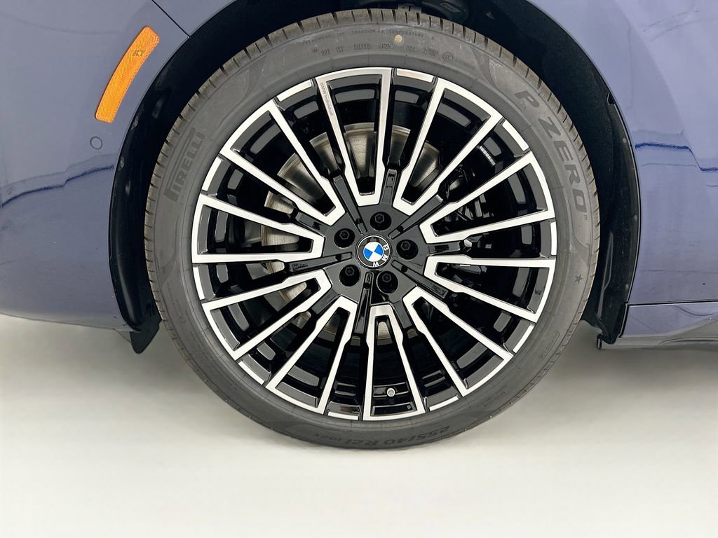 New 2026 BMW i7 xDrive60 w/ M Sport Package RWD image 29