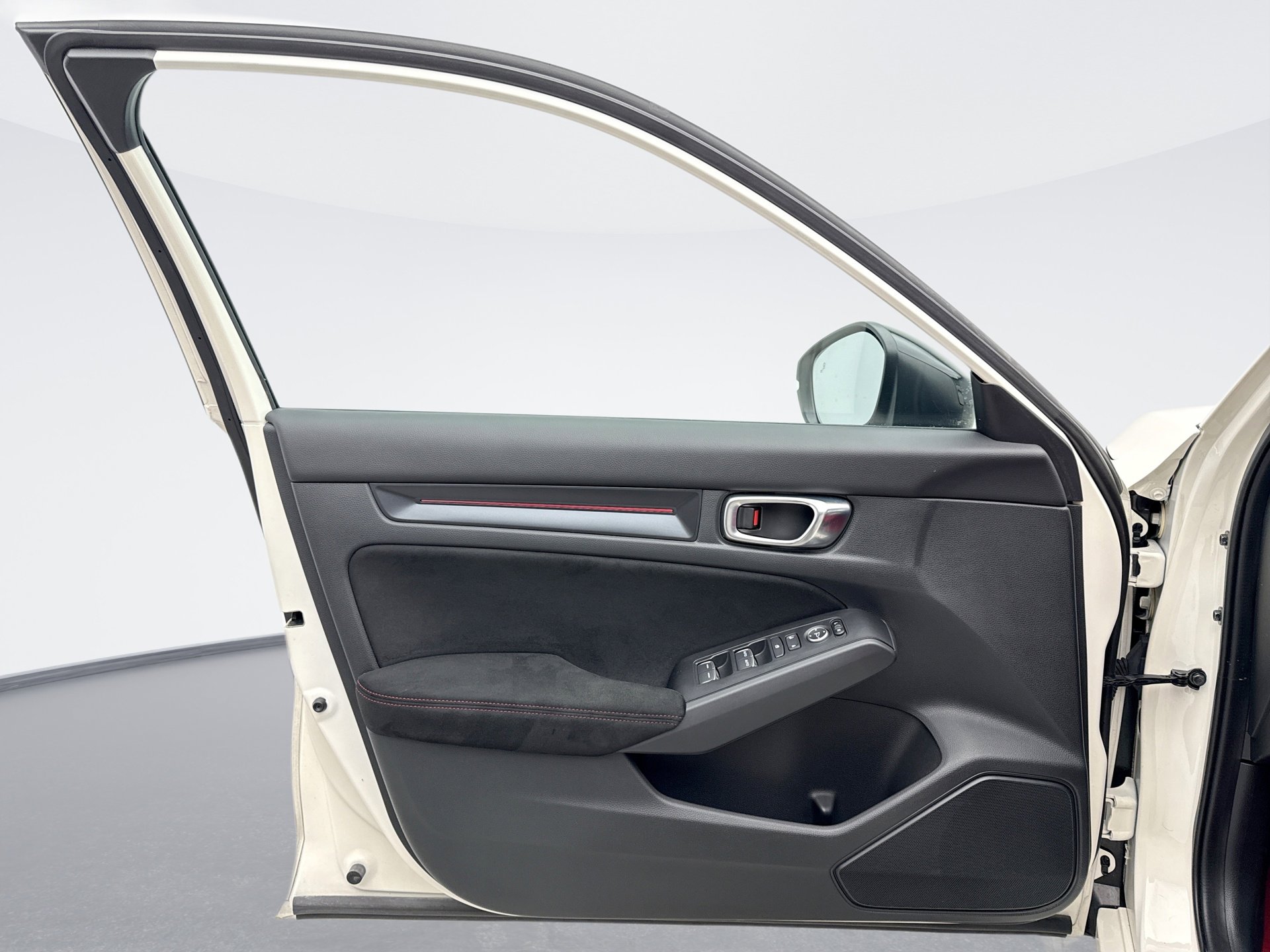 Used 2024 Honda Civic Type R image 9