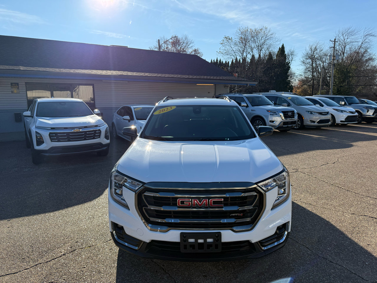 Used 2023 GMC Terrain AT4 image 2