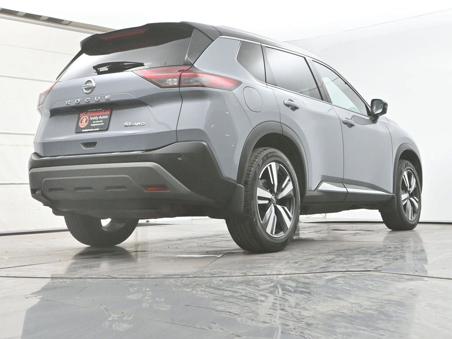 Used 2021 Nissan Rogue SL AWD/4WD image 32