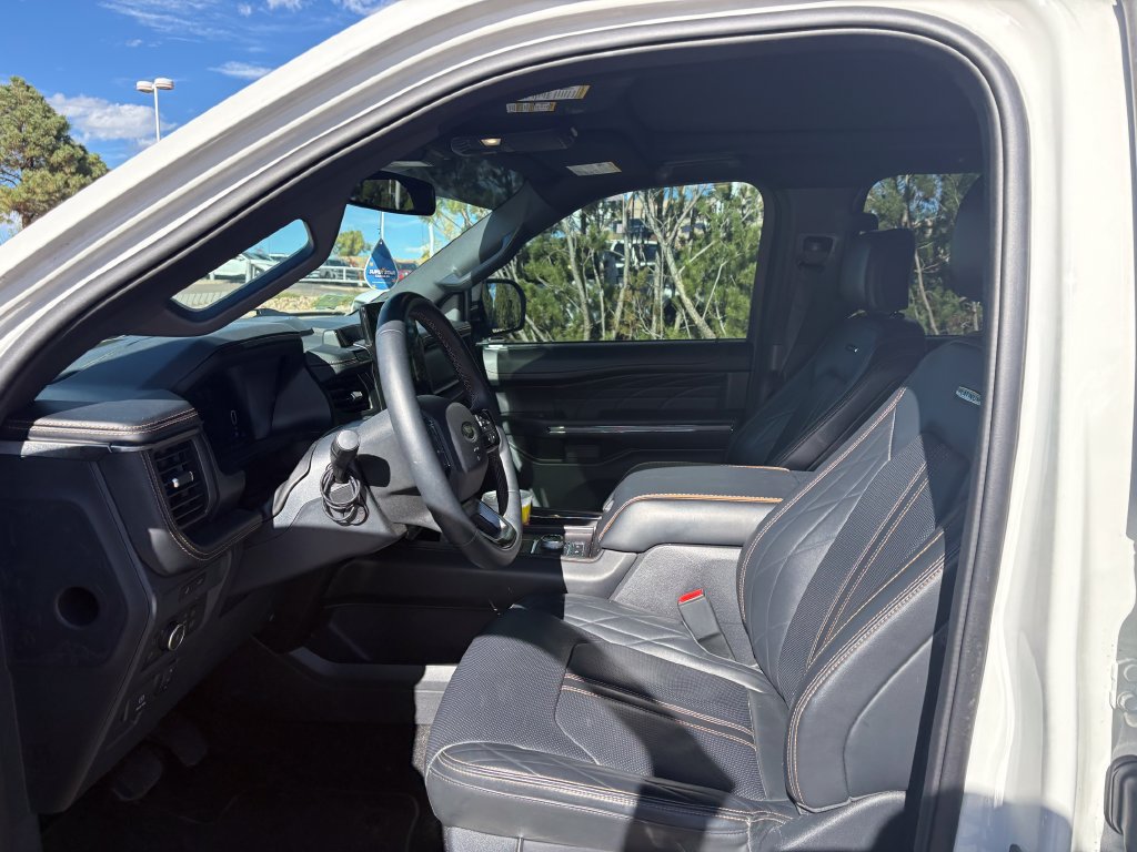Used 2024 Ford Expedition Max Platinum AWD/4WD image 16
