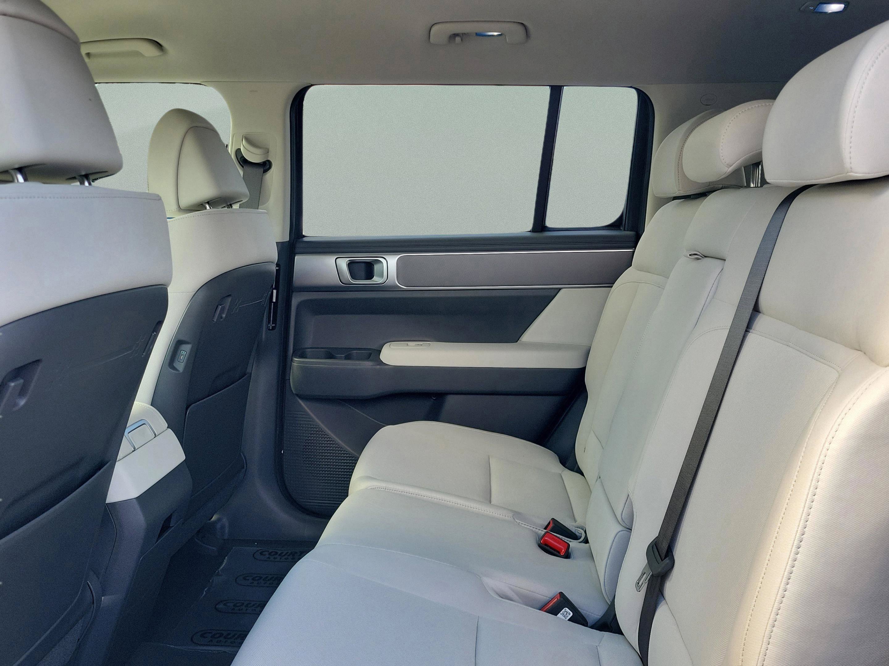 New 2026 Hyundai Santa Fe SE FWD image 25