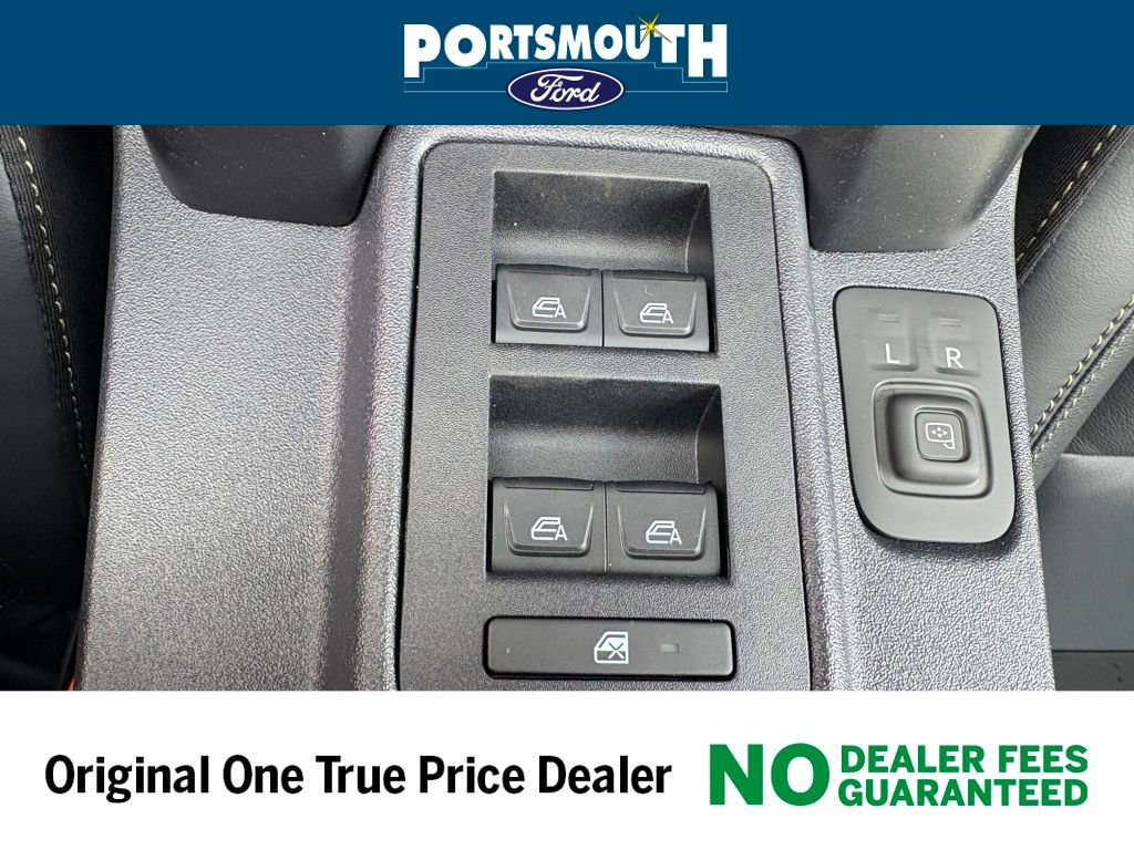 New 2025 Ford Bronco Badlands image 24