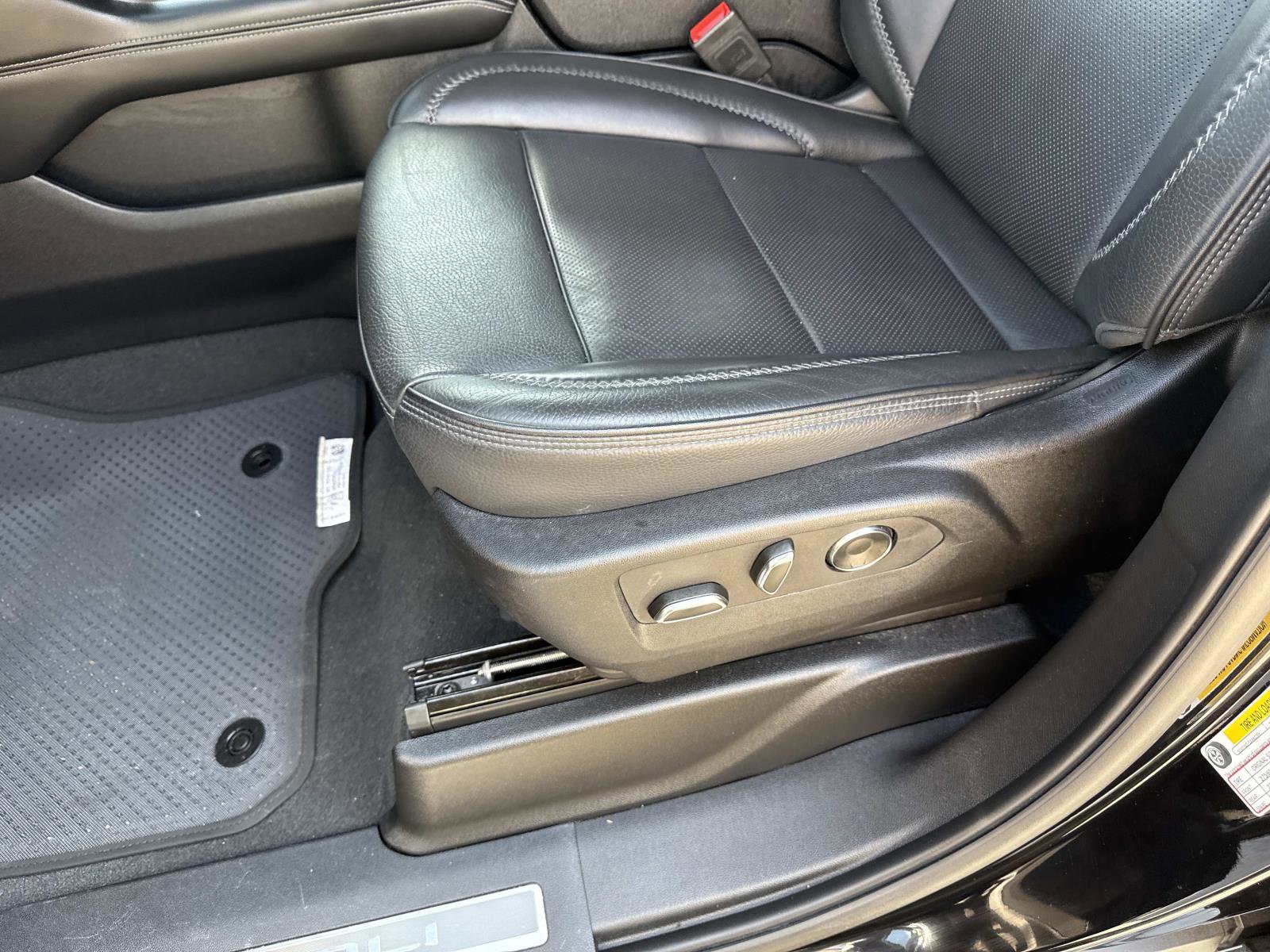 Used 2025 GMC Yukon Denali image 20