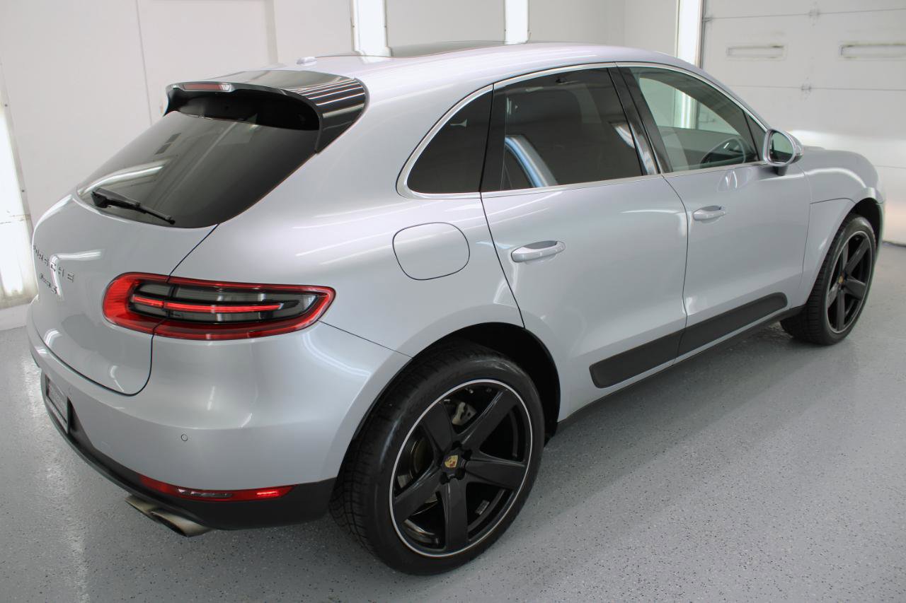 Used 2016 Porsche Macan S image 8