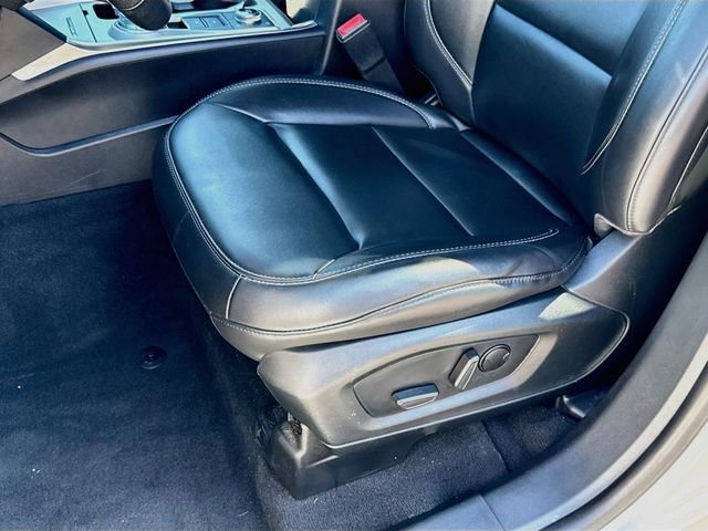 Certified 2021 Ford Explorer XLT w/ Equipment Group 202A AWD/4WD image 26