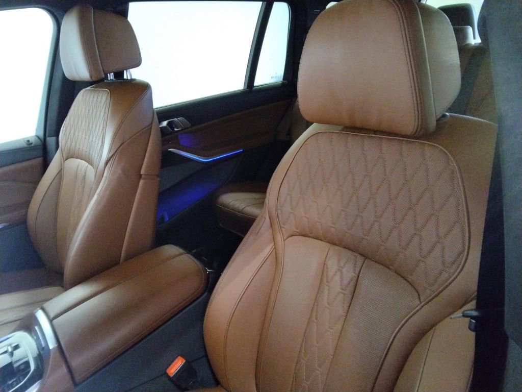 Used 2023 BMW X7 M60i image 36