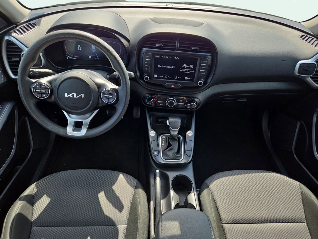 Certified 2023 Kia Soul LX image 21