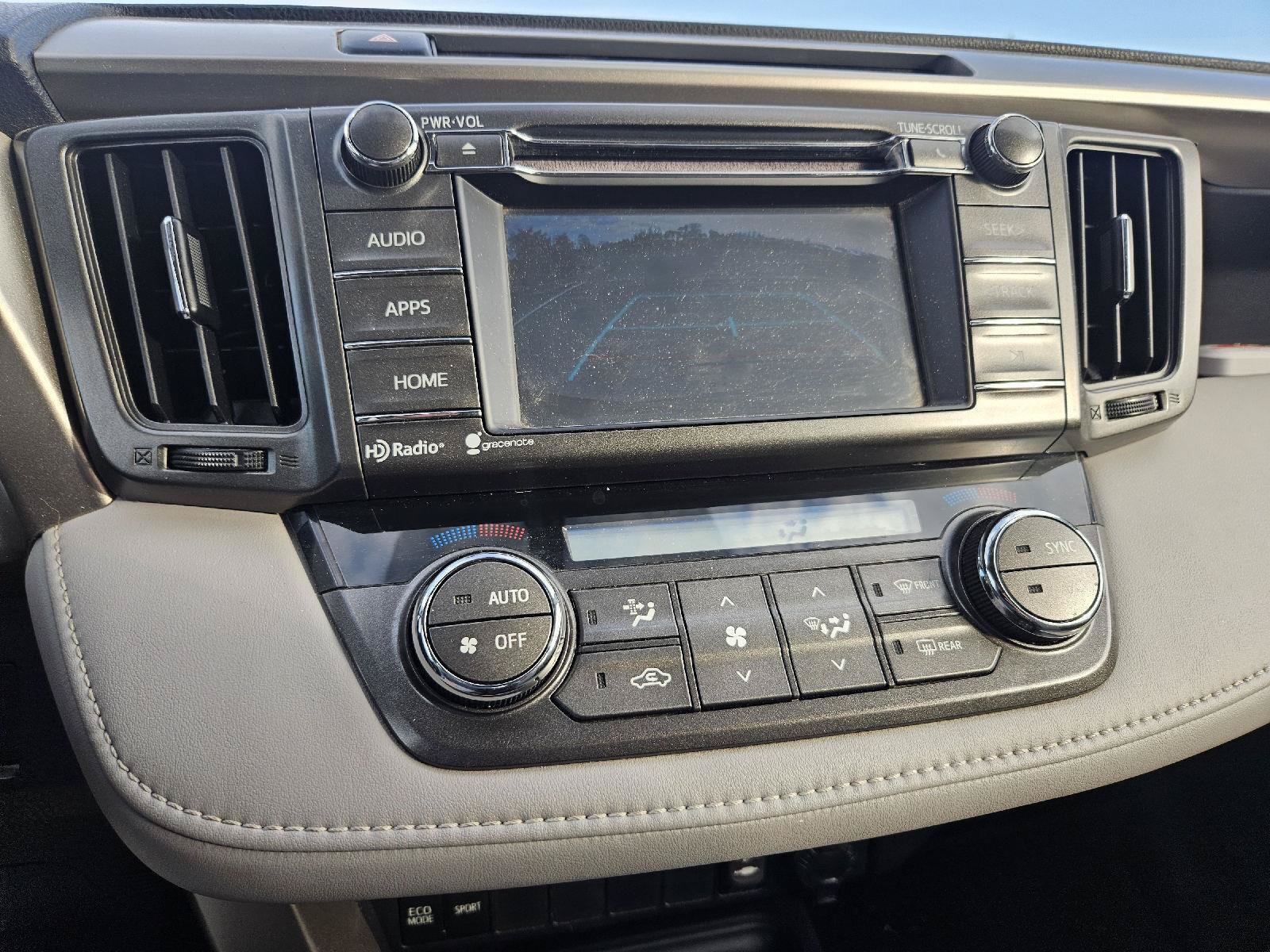 Used 2015 Toyota RAV4 XLE AWD/4WD image 6