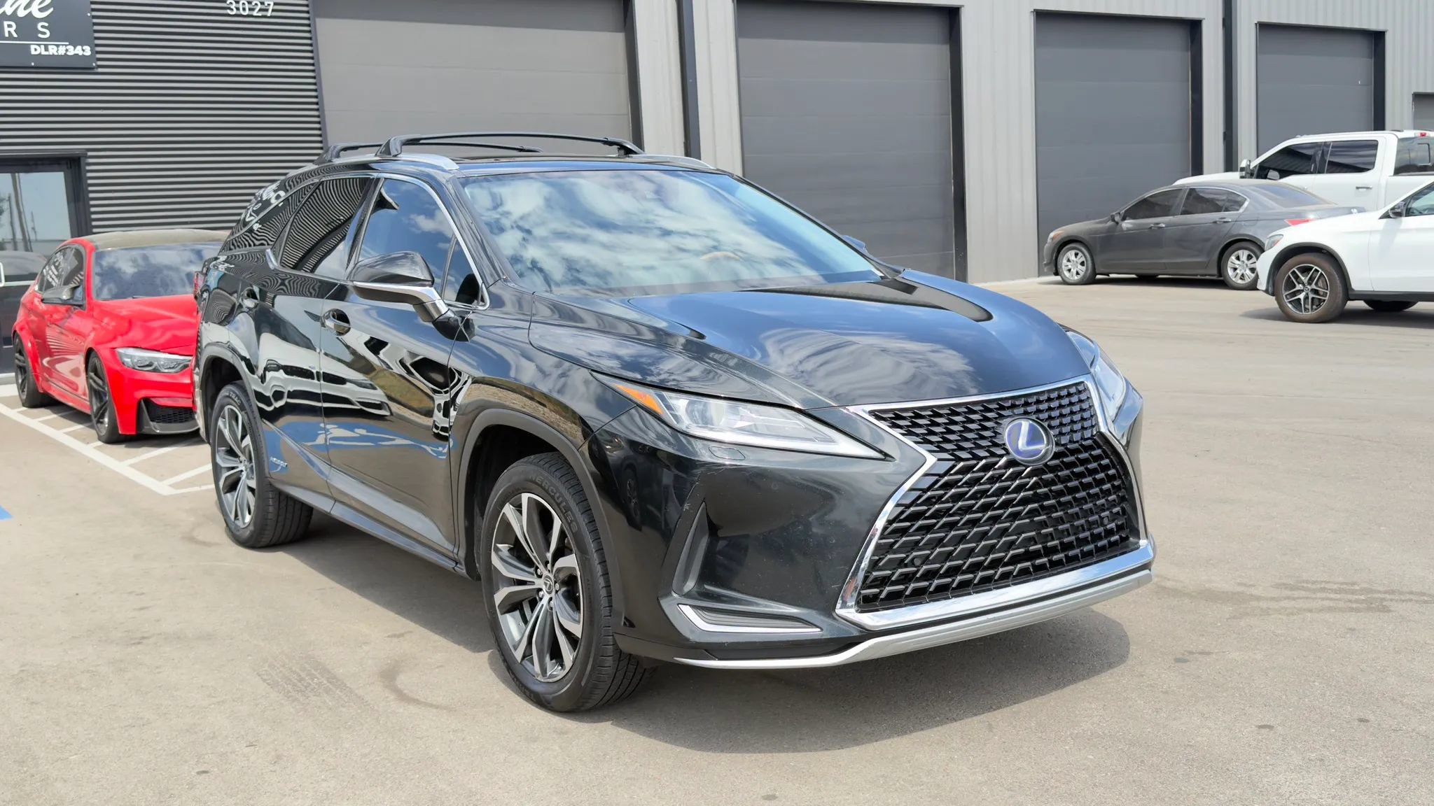 Used 2020 Lexus RX 450hL AWD w/ Premium Package image 2
