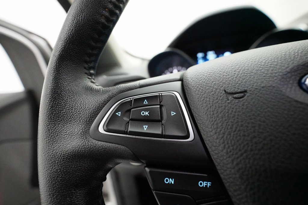 Used 2019 Ford Escape Titanium image 18