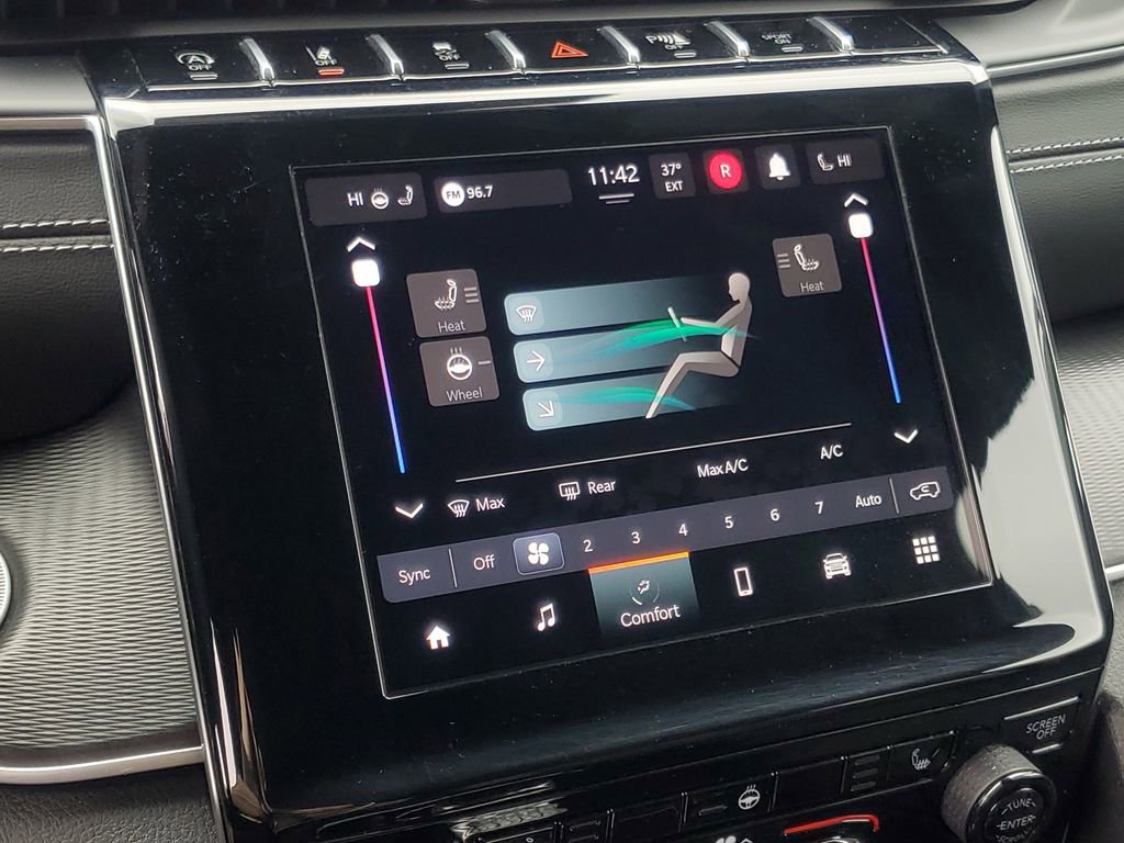 Used 2024 Jeep Grand Cherokee Altitude image 23