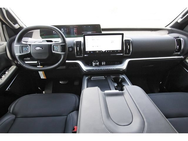 New 2026 Ford Expedition Max Platinum w/ Stealth Appearance Package AWD/4WD image 8