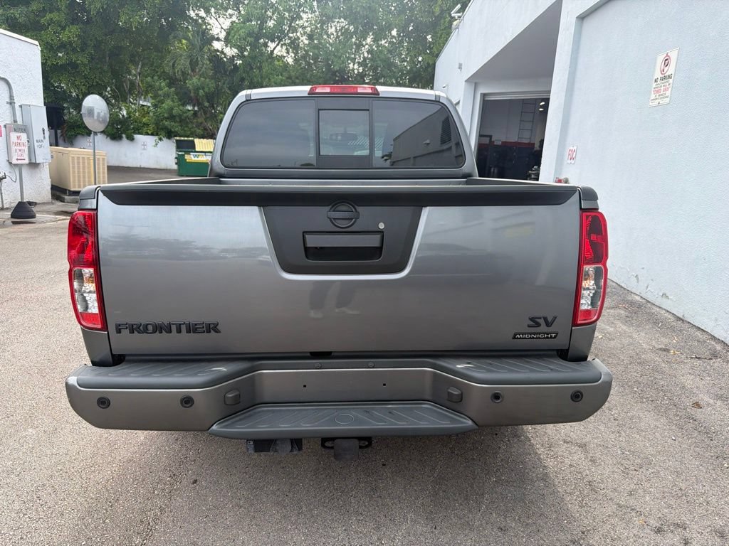 Certified 2021 Nissan Frontier SV w/ Midnight Edition Floor Mats RWD image 5