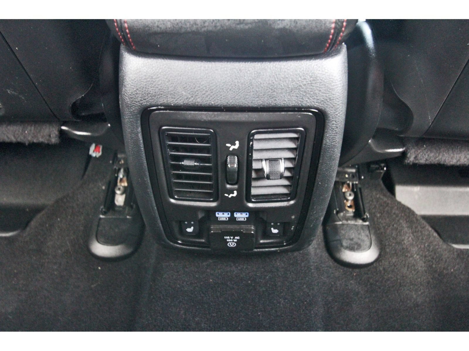 Used 2024 Dodge Durango GT AWD/4WD image 16