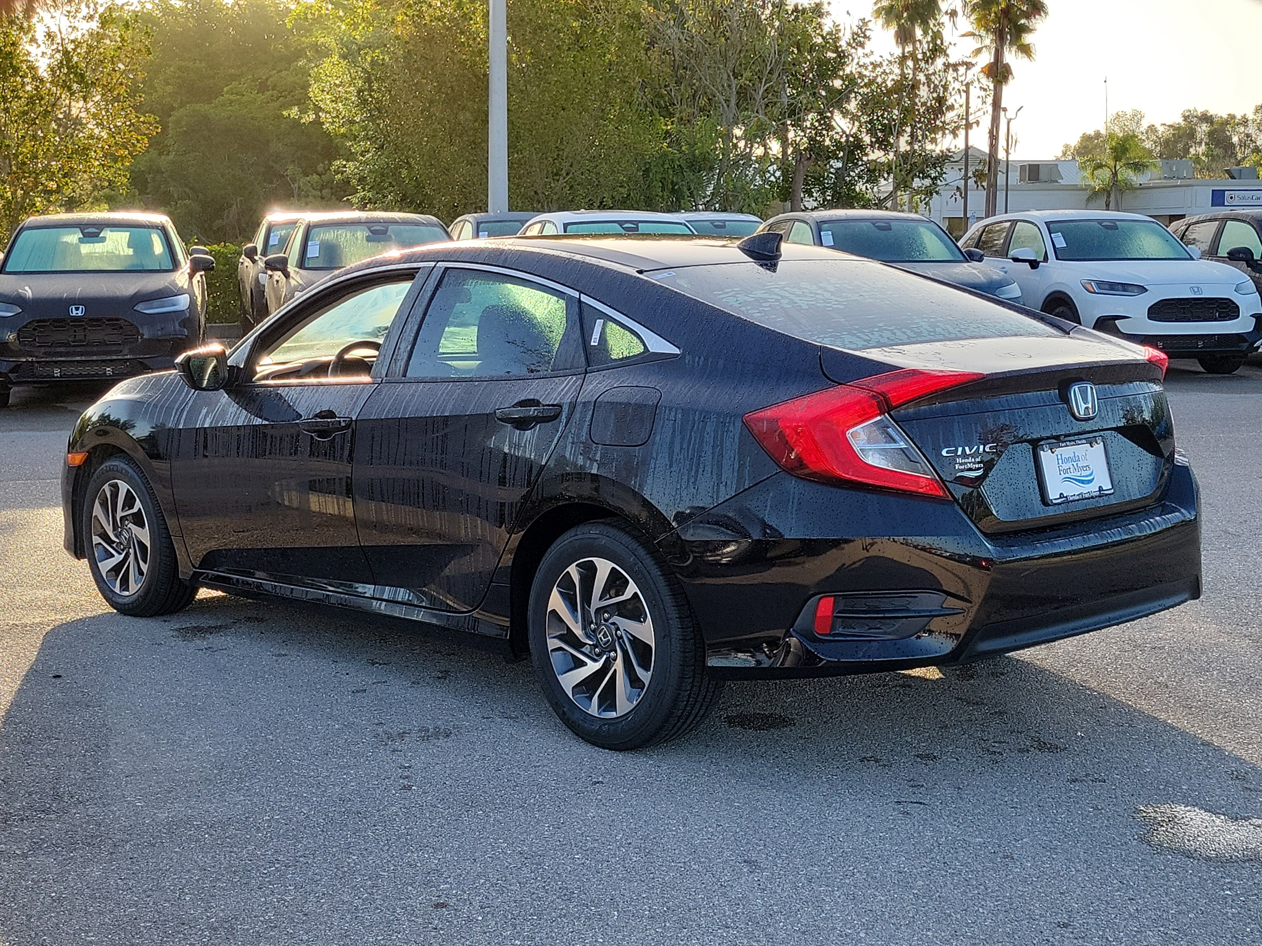 Used 2018 Honda Civic EX image 4