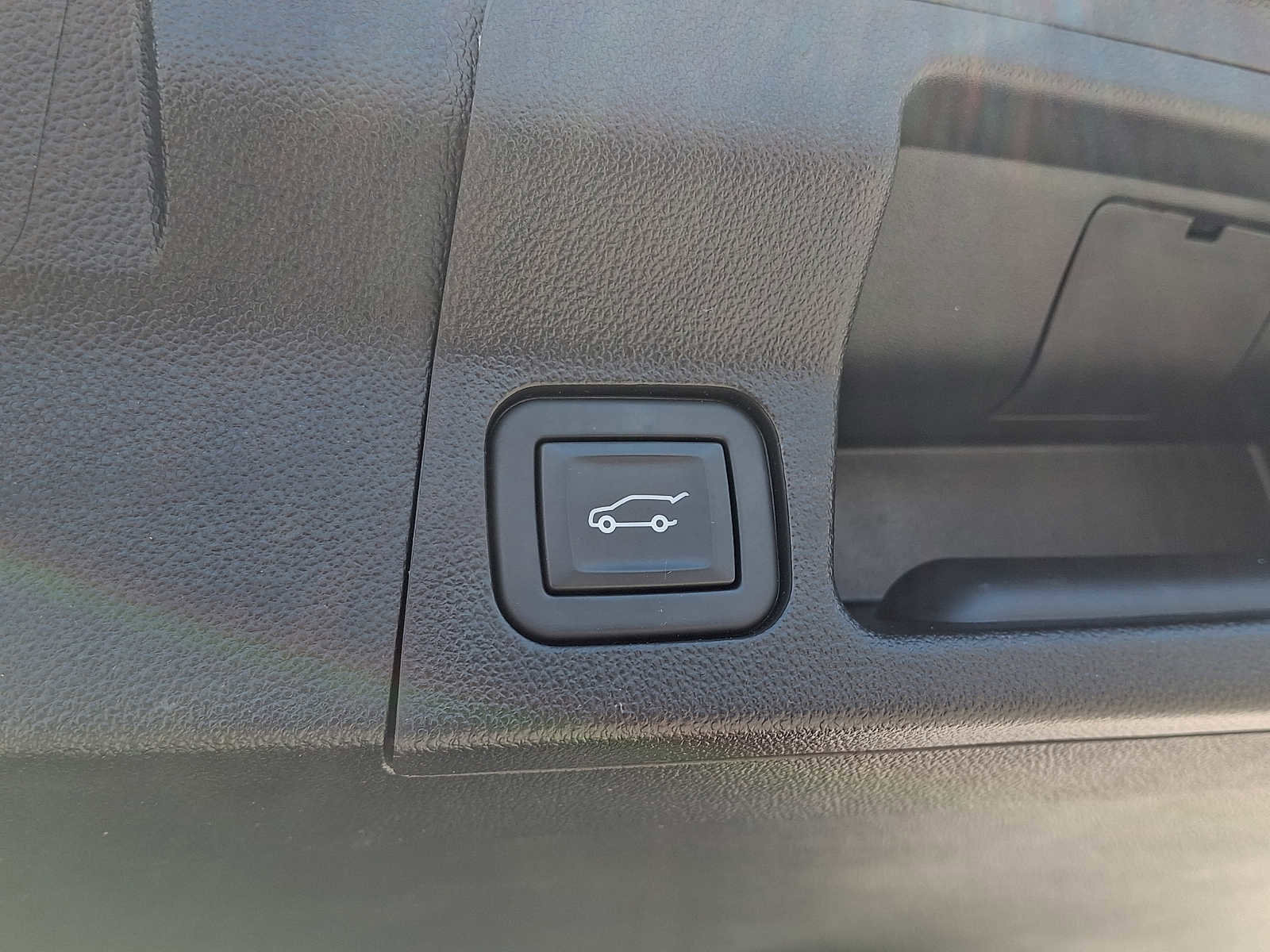 Used 2023 GMC Acadia SLE w/ Driver Convenience Package AWD/4WD image 28