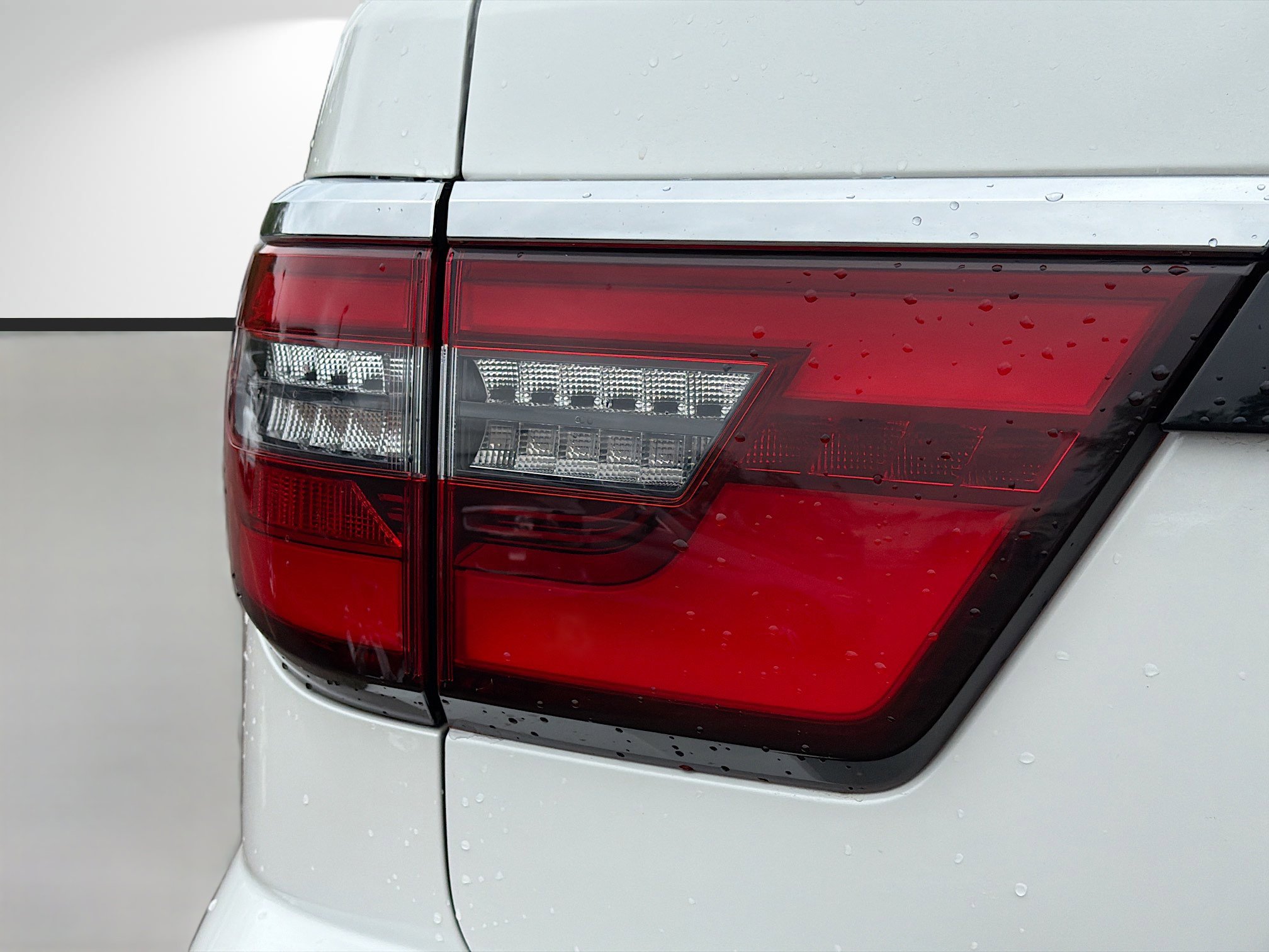 Used 2022 Nissan Armada SL image 10