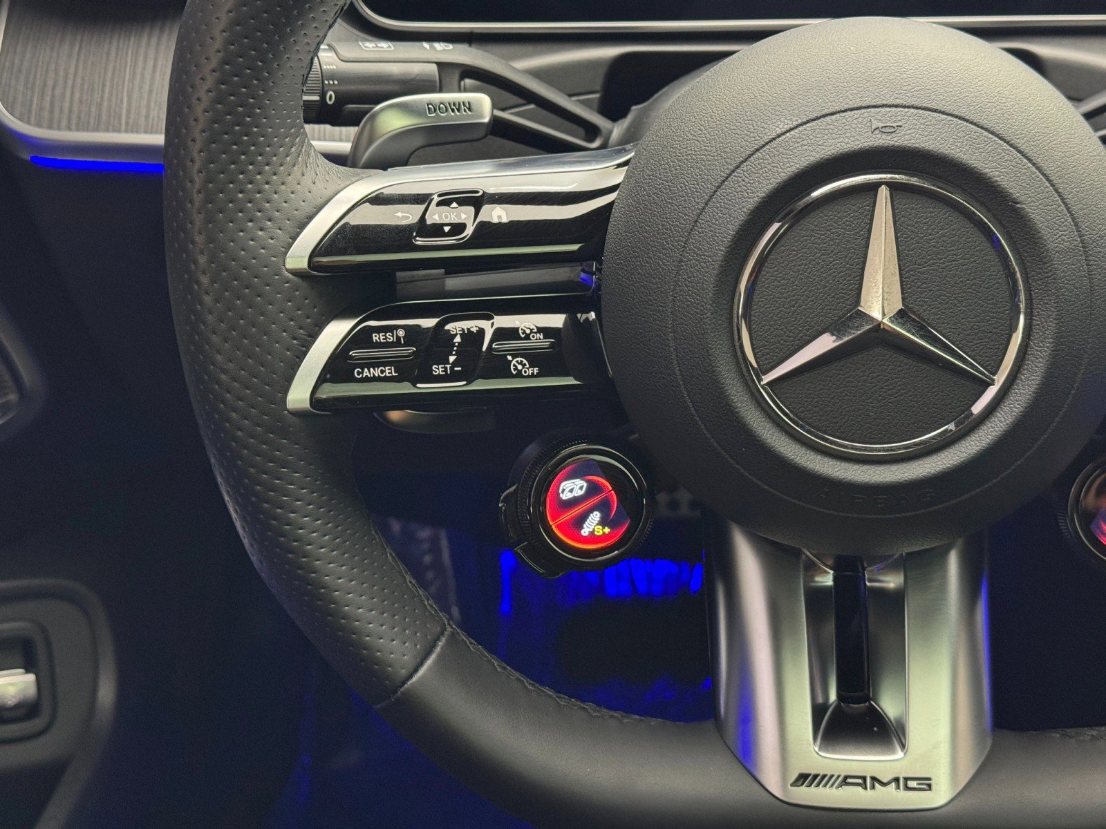 Used 2024 Mercedes-Benz CLE 53 AMG 4MATIC image 23