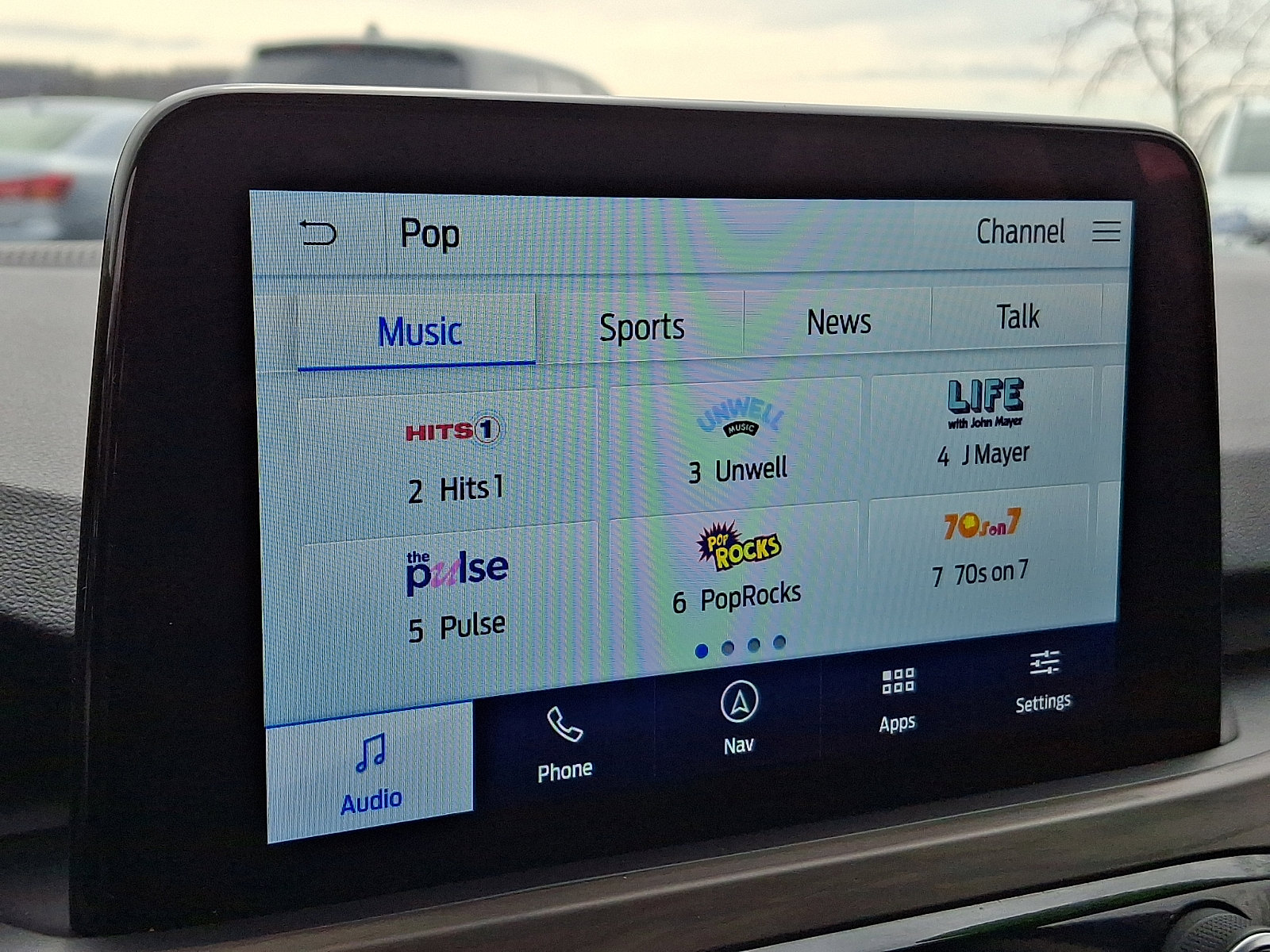 Used 2020 Ford Escape Titanium image 17